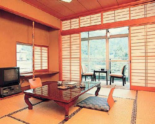 Izumiya Ryokan Uonuma المظهر الخارجي الصورة